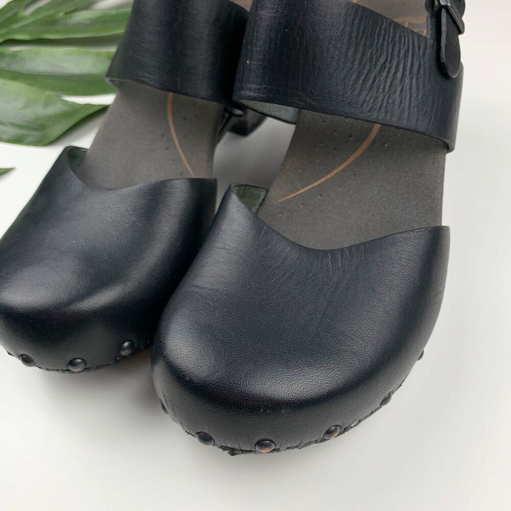 Dansko Black Leather Clog Sandals with Ankle Strap - Picture 3 of 11